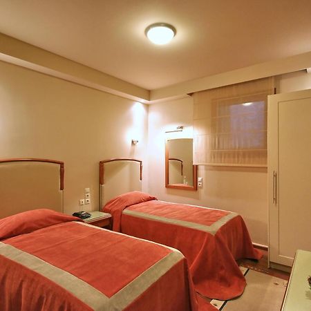 Kentrikon Hotel Langadhia Rum bild